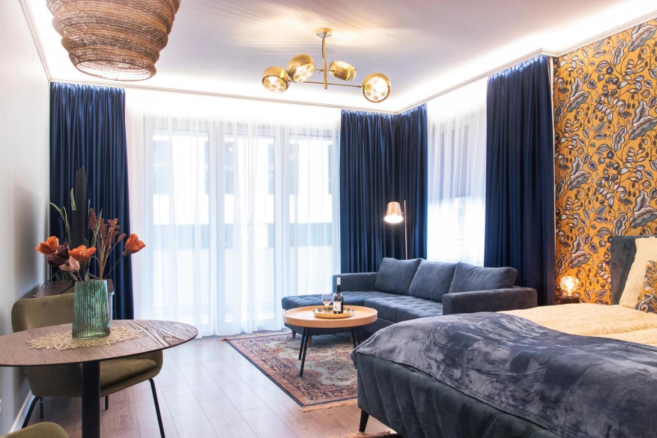 Grand Suites Corvin Budapest Exterior photo