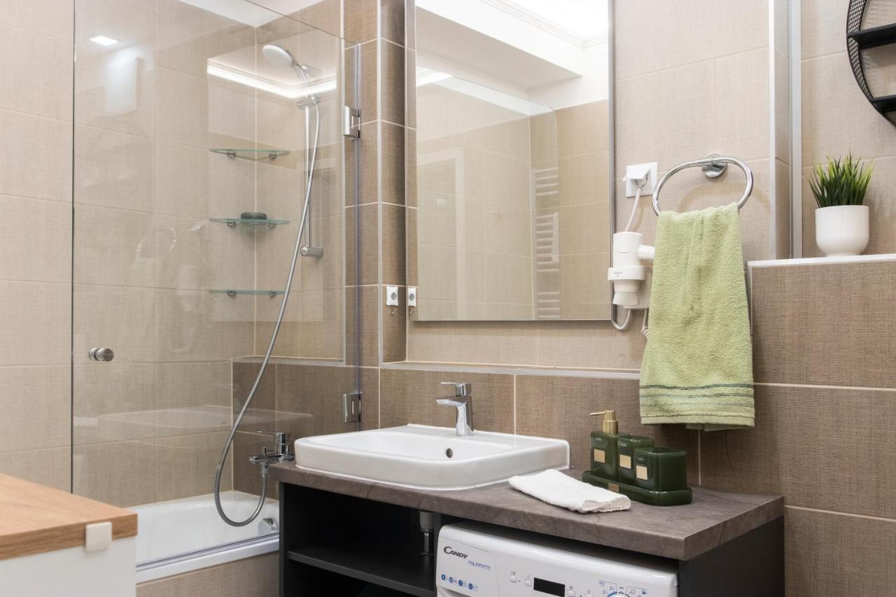 Grand Suites Corvin Budapest Exterior photo