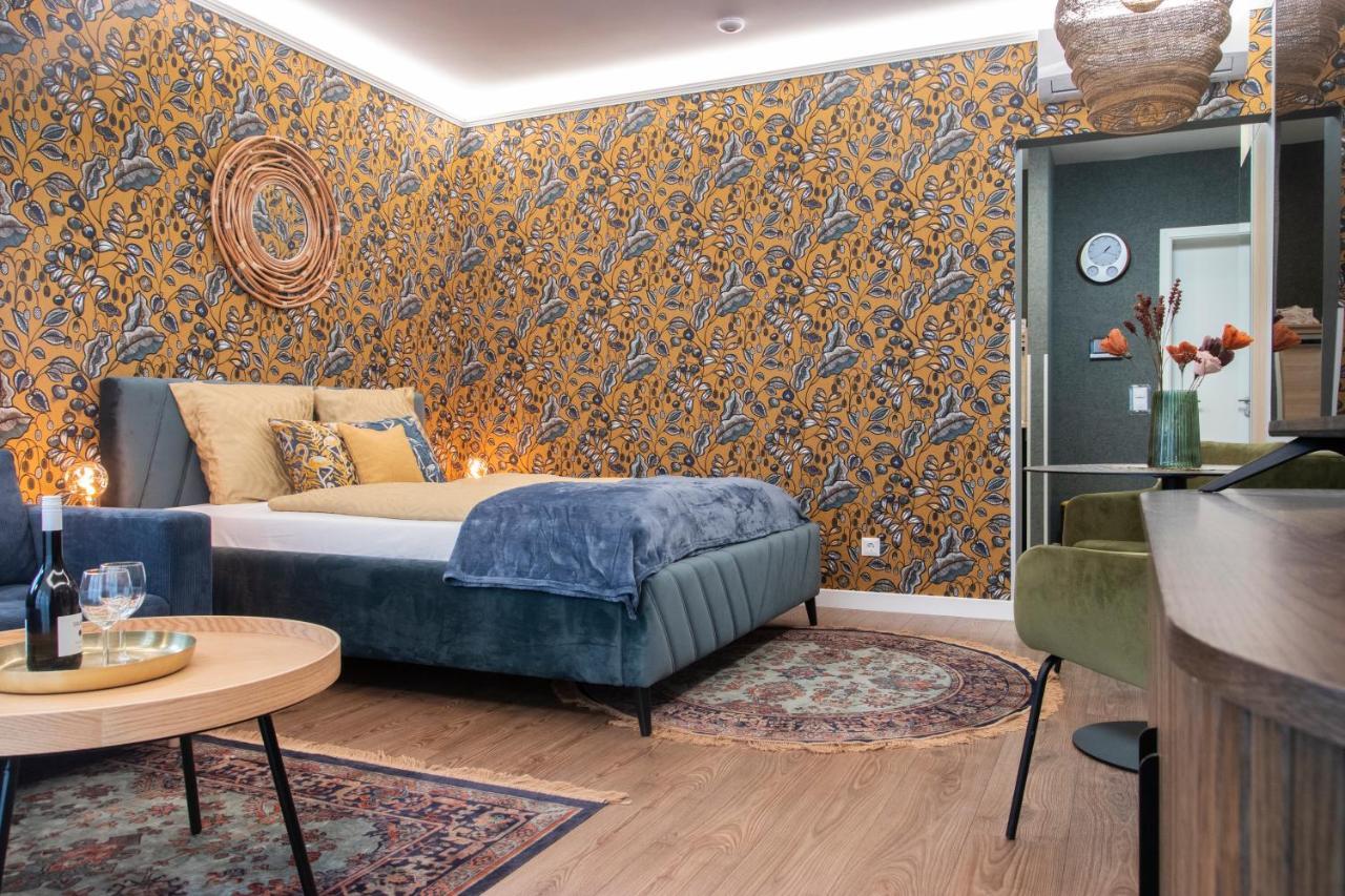 Grand Suites Corvin Budapest Exterior photo