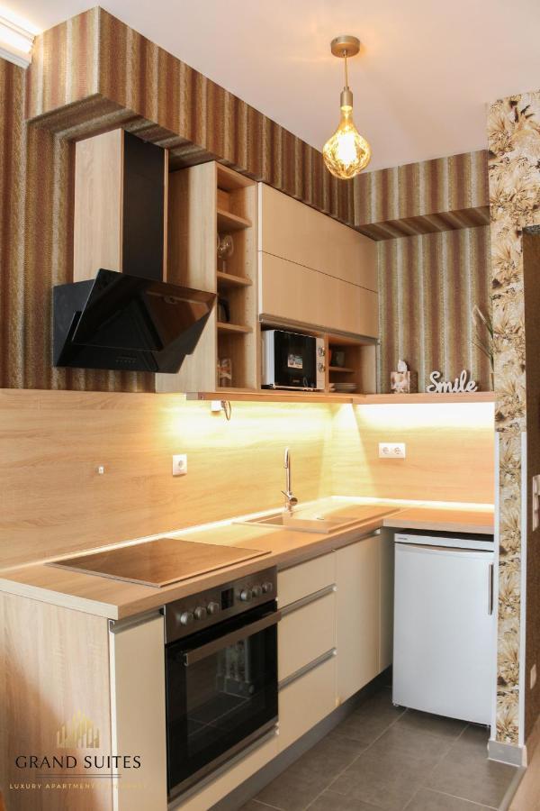 Grand Suites Corvin Budapest Exterior photo