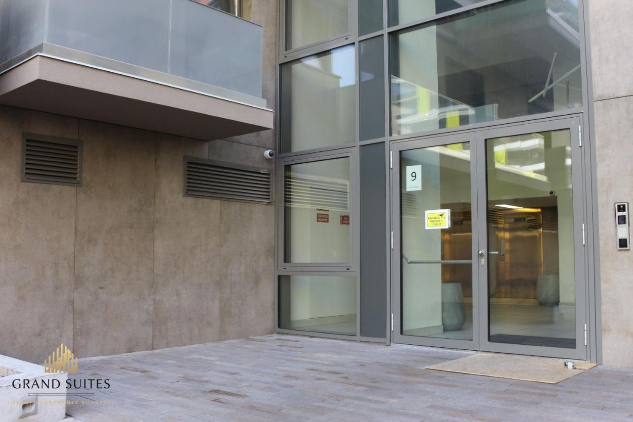 Grand Suites Corvin Budapest Exterior photo