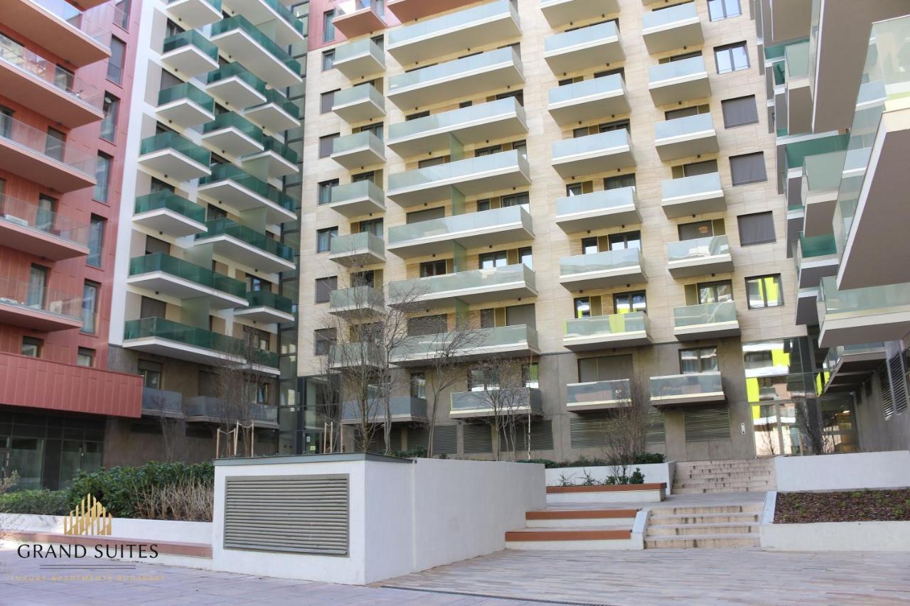 Grand Suites Corvin Budapest Exterior photo