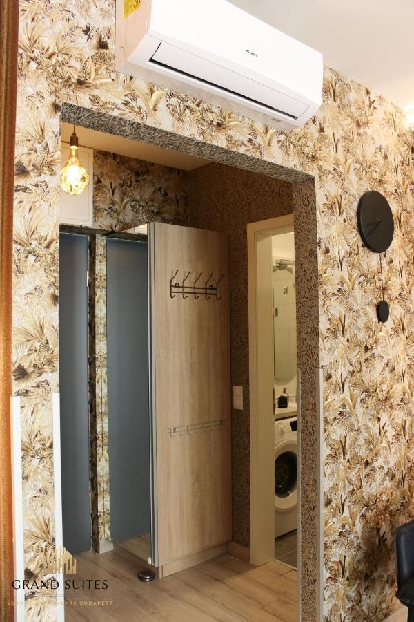 Grand Suites Corvin Budapest Exterior photo